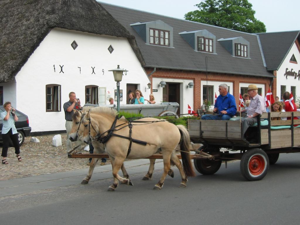 Hovborg Kro Hotel Exterior foto